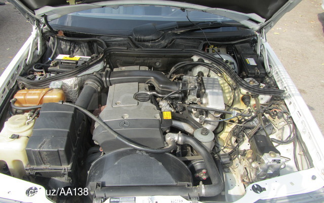 Mercedes-Benz E200