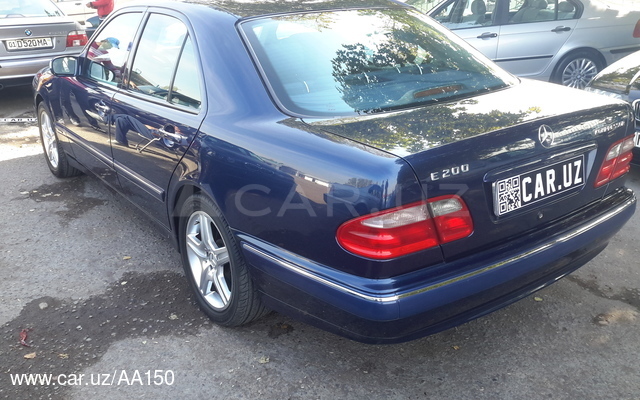 Mercedes-Benz E200