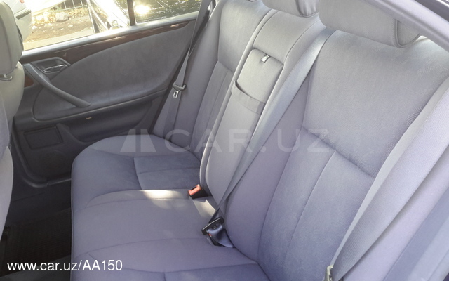 Mercedes-Benz E200