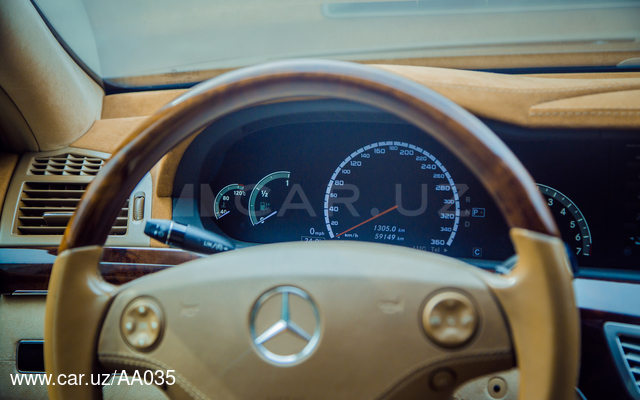 Mercedes-Benz W 221