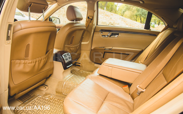 Mercedes-Benz W 221