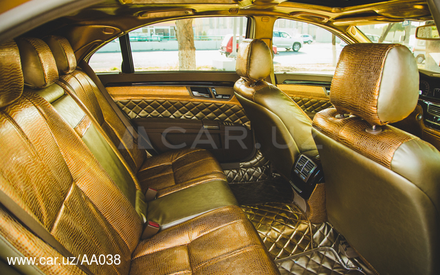 Mercedes-Benz W 221 gold