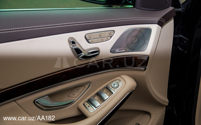 Mercedes-Benz W 222 black