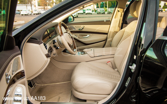 Mercedes-Benz W 222 black