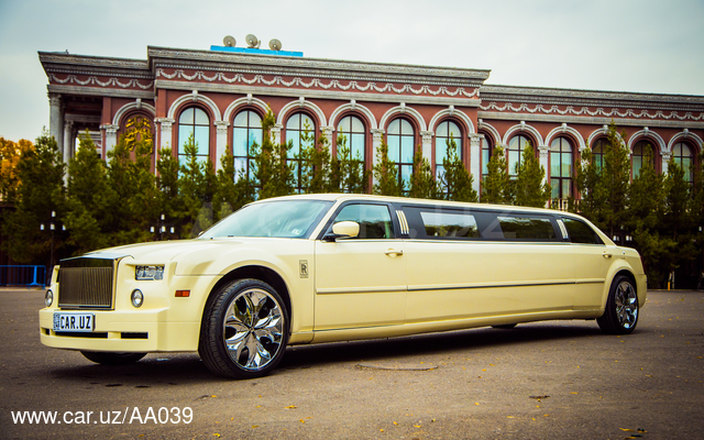 Chrysler C300 rolls royce