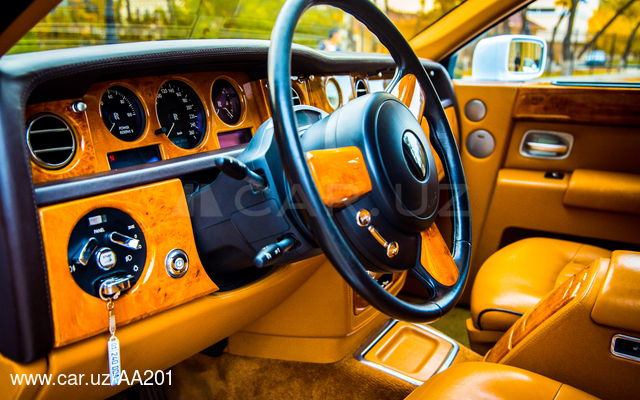 Rolls Royce Phantom