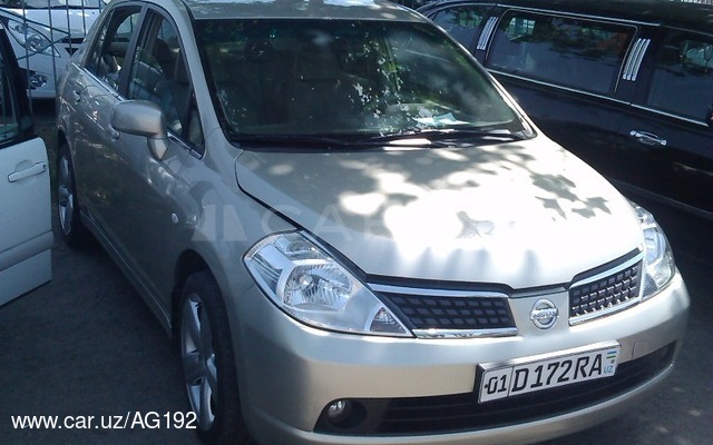 Nissan Tida