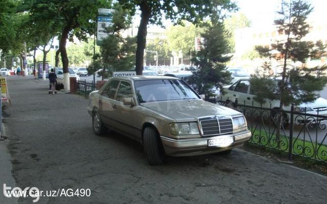 Mercedes-Benz E 230