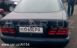 Mercedes-Benz Е210