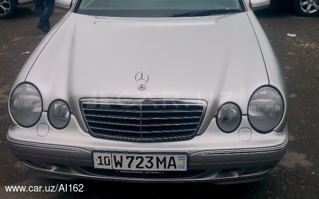 Mercedes-Benz Е210