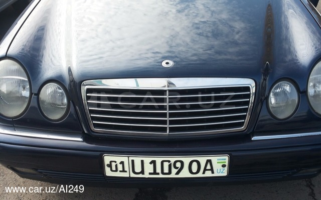 Mercedes-Benz E200