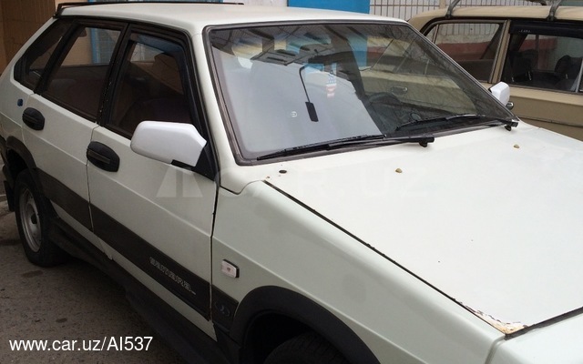 Lada 21099